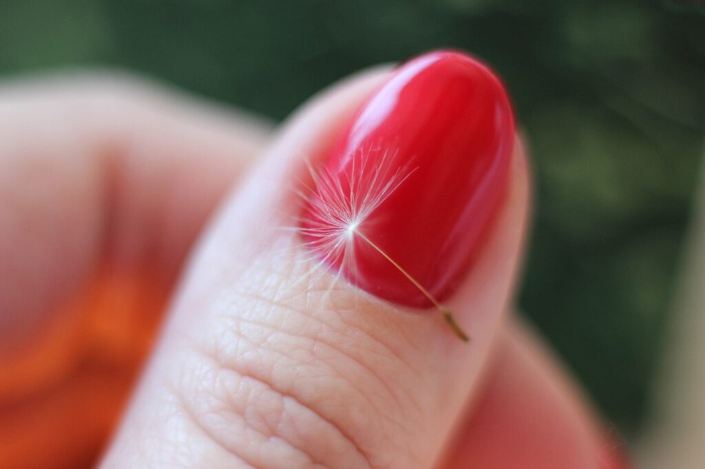 Sticky Nail Gel - expert tips
