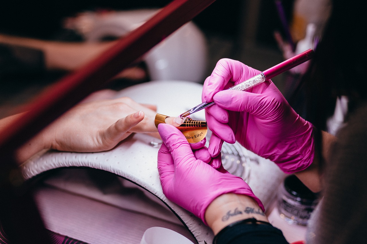Application Techniques for Hybrid Manicures
